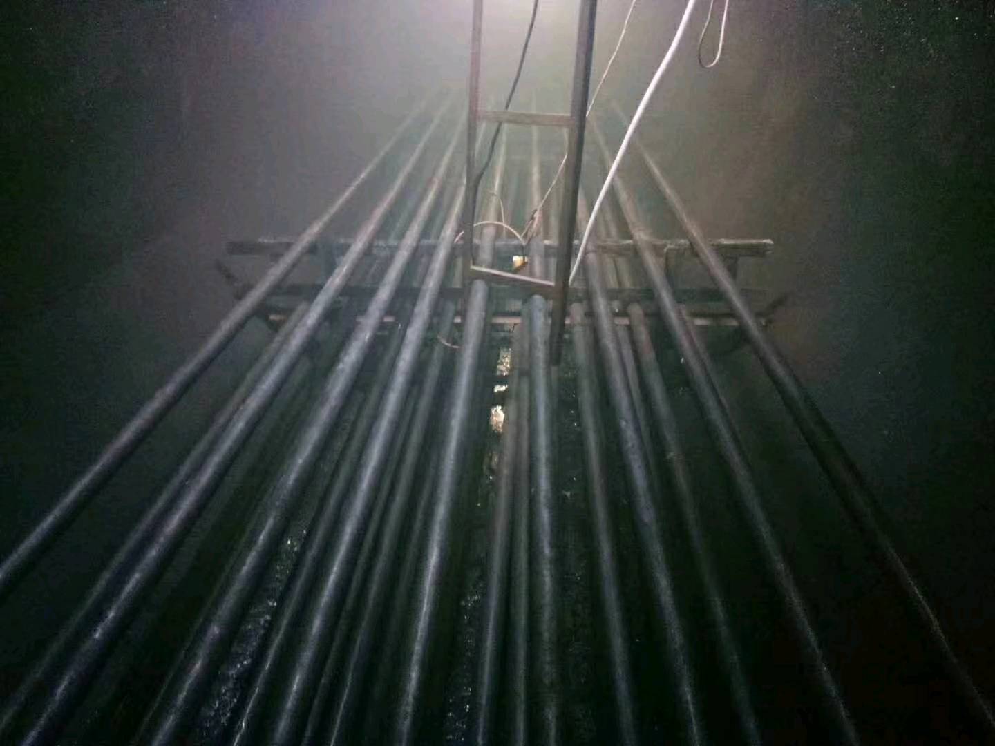 清理各种沥青罐