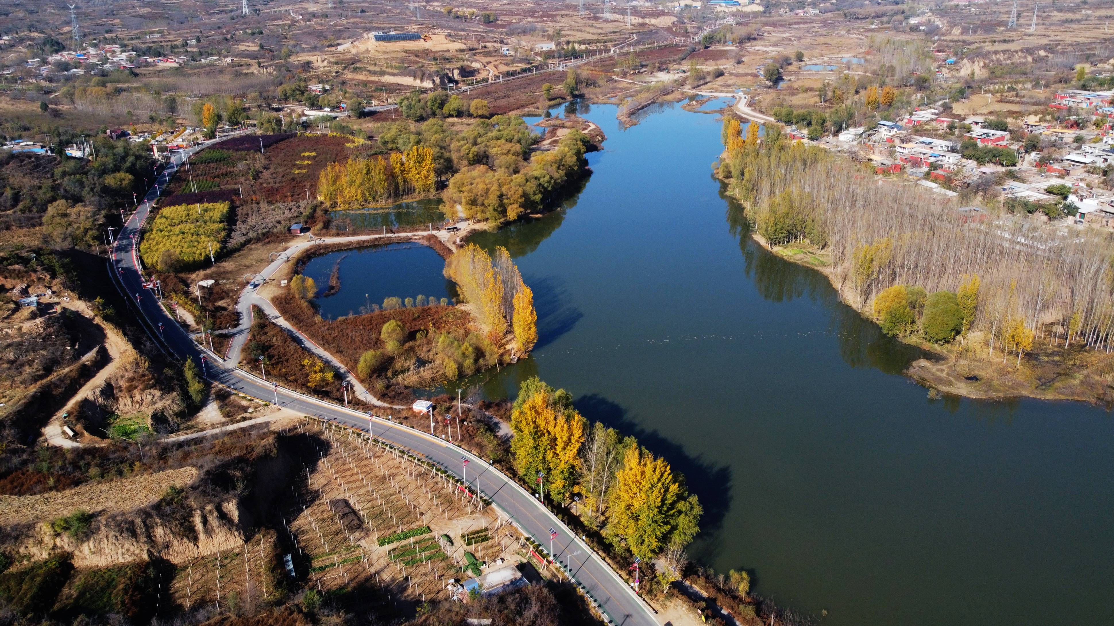 凿通小金场 架桥卧牛湖